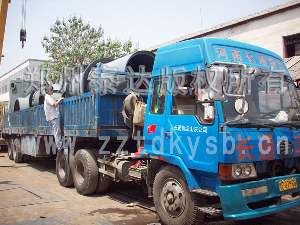 山東濟南煤氣發(fā)生爐、烘干機發(fā)貨現(xiàn)場